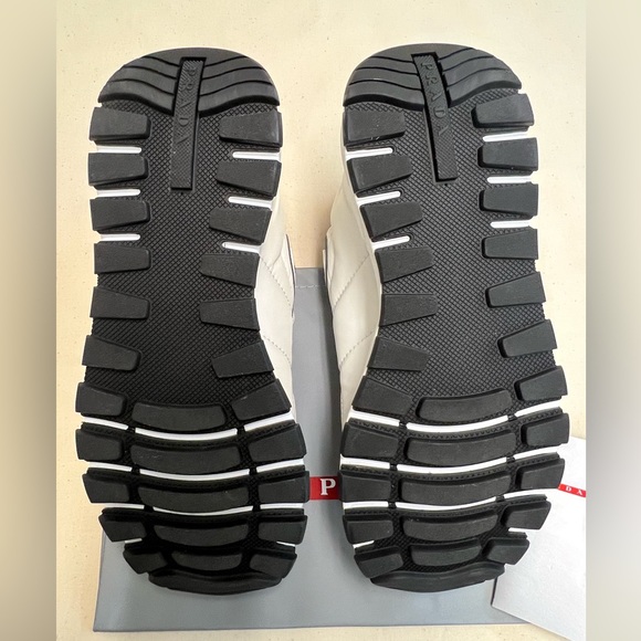 PRADA NIB 4E3382  WHITE NYLON GRAY GABARDINE LOGO SNEAKERS  US7  UK6  IT40 NWT - Picture 7 of 15